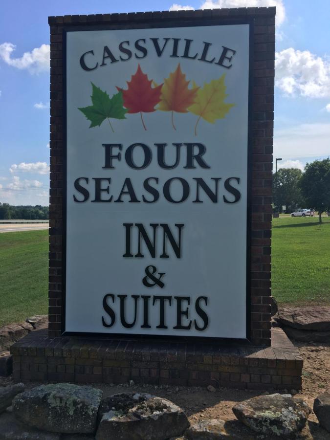 Cassville Four Seasons Inn & Suites Bagian luar foto
